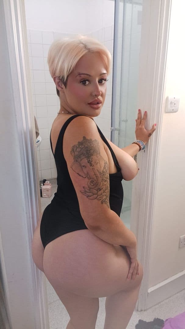 DANNI photo 4